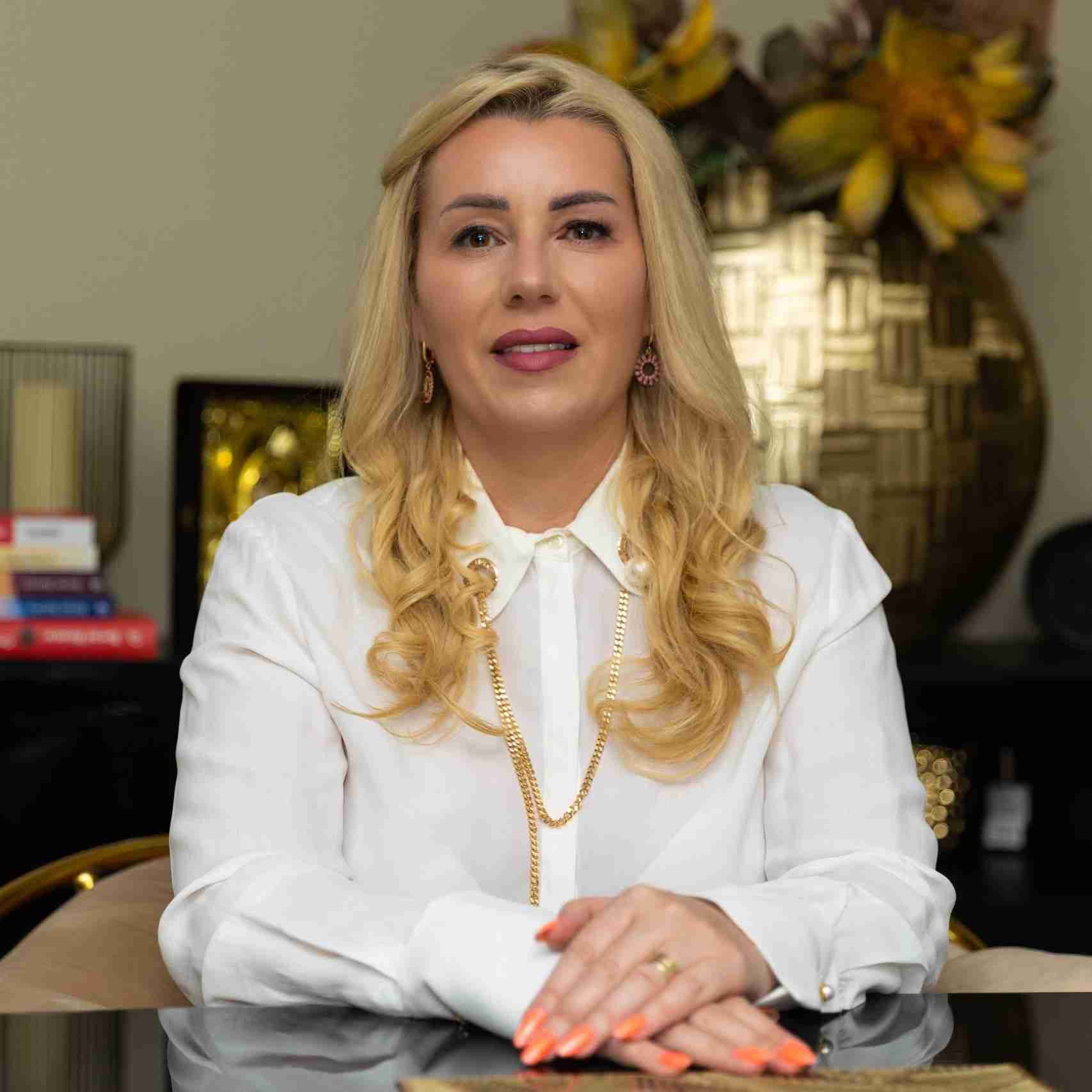 Despre Mine - Mihaela Bacila